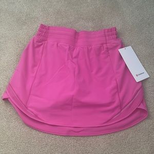 NWT lululemon athletica sonic pink hotty hot skirt